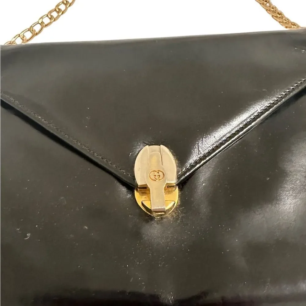 Black and Gold Crossbody Bag with Skull Clasp - Picture 3 of 11